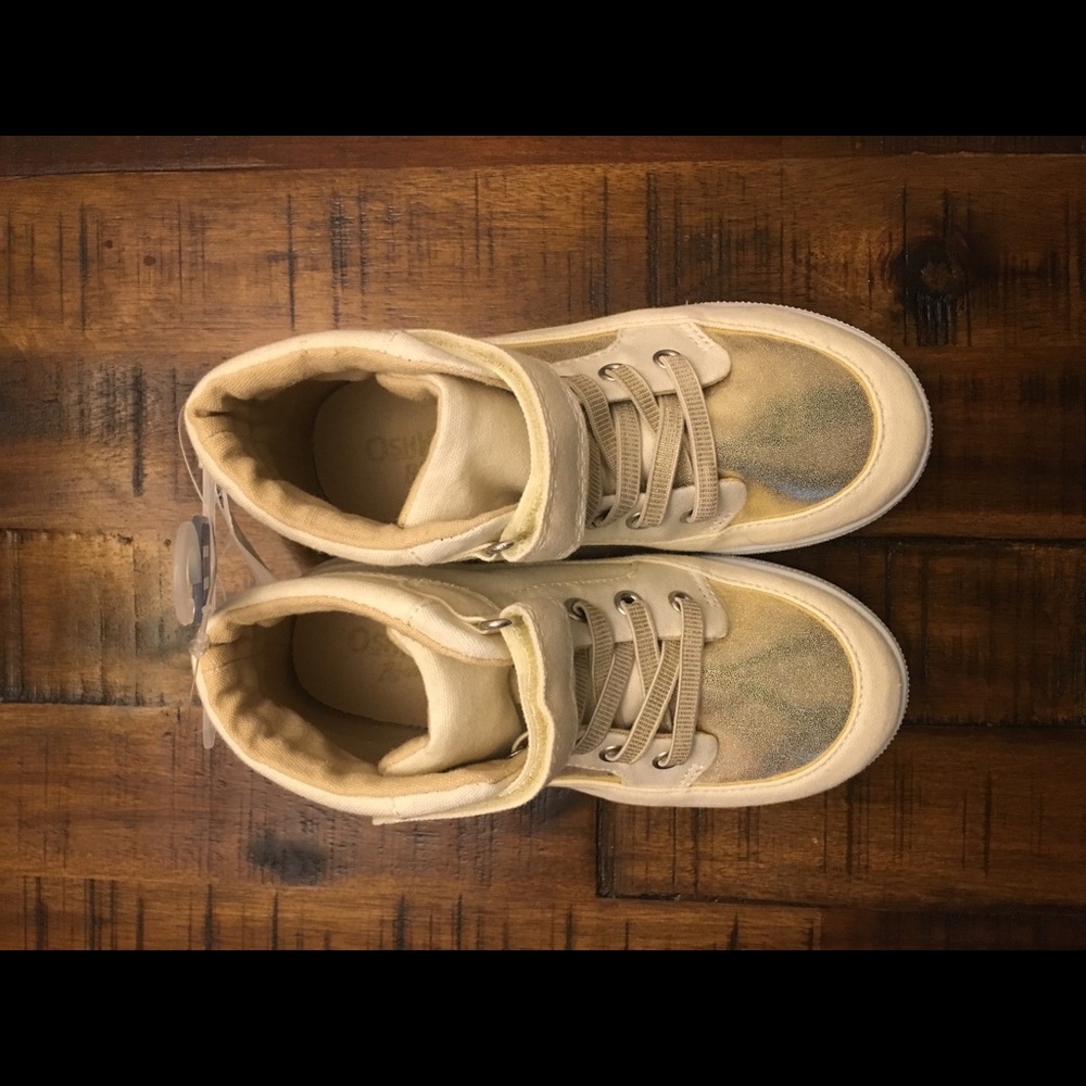 ✨ NWT ✨ Osh Kosh Edie Hi-top 👟 Size 11